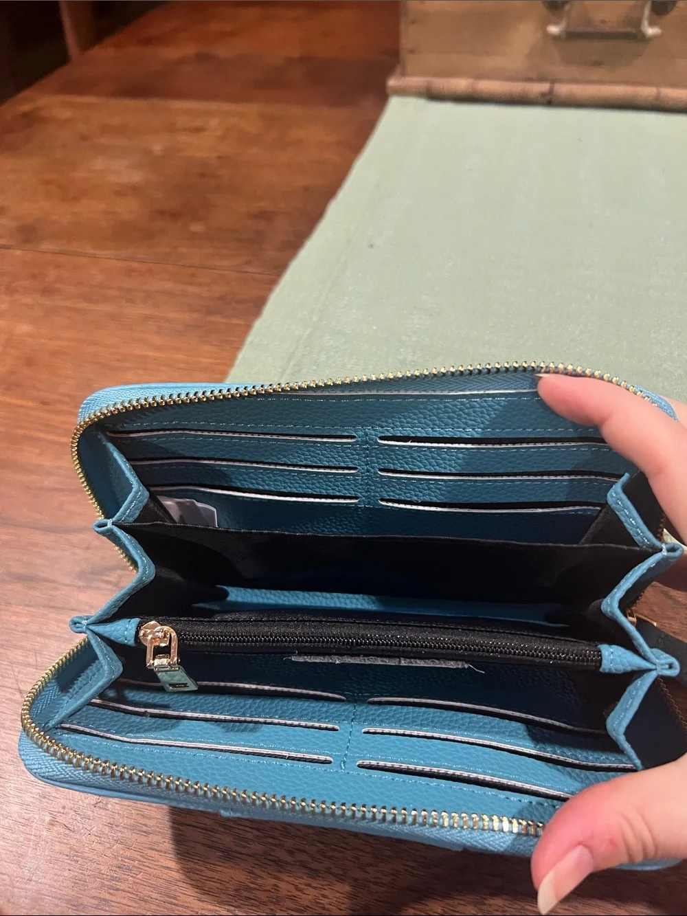 NWOT Pom Pom London Chelsea Wallet